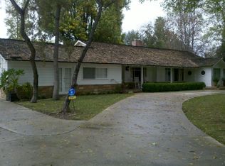 23517 Collins St, Woodland Hills, CA 91367