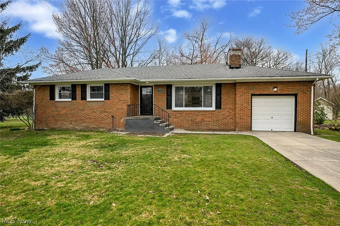 773 Bishop Rd photo 1