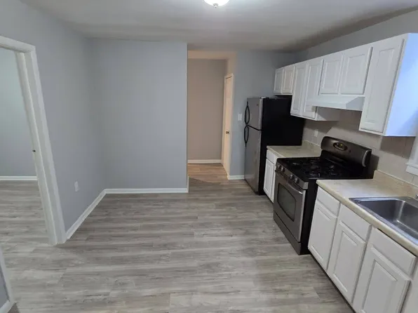 161 Court St #1L, Elizabethport, NJ 07206