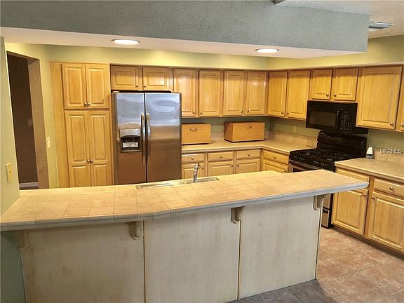 4th image of 1022 Wyndham Way