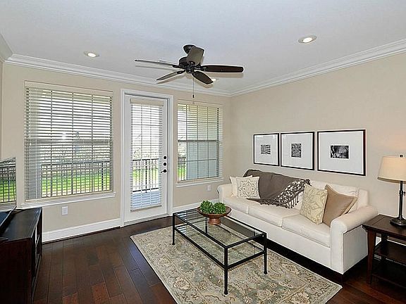 4th image of 2855 Westminster Plaza Dr Unit 3331