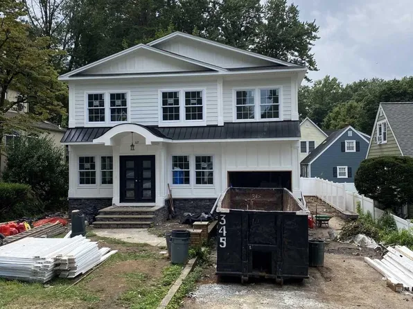 327 Webb Ave, River Edge, NJ 07661