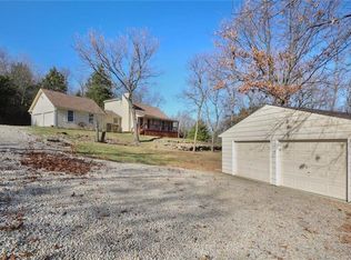 14925 Metro Ave, Bonner Springs, KS 66012