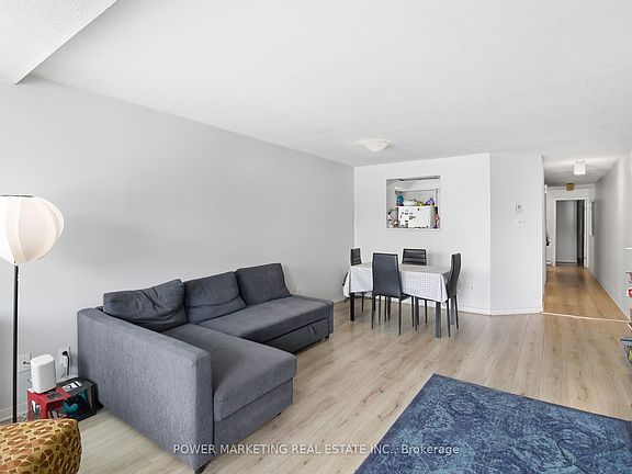 5th image of 37 Robinson Ave #G