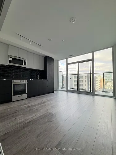 285 Dufferin St Photo 1