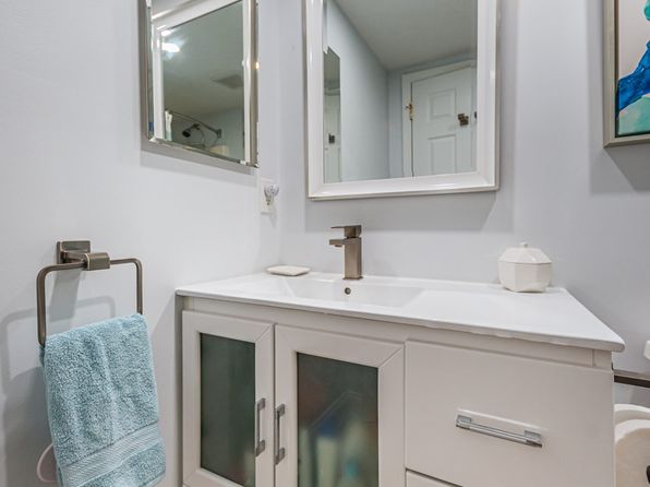 16800 Gulf Blvd APT 5