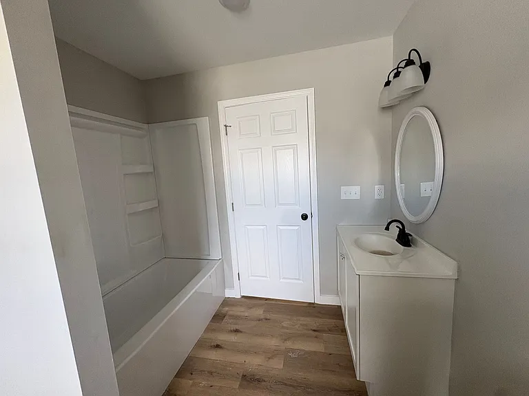 1530 Kenton St — Photo 5