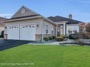 6 Anjou Ct, Manchester, NJ 08759