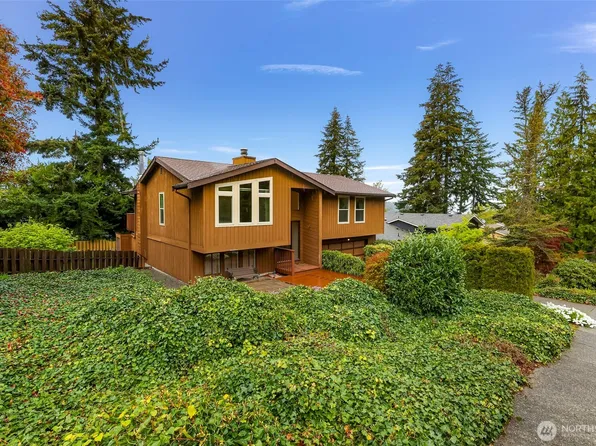 900 40th Street, Bellingham, WA 98229