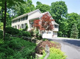 58 Lake George Rd, Brookfield, CT 06804