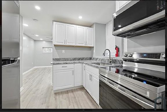 2nd image of 135 N 52nd St