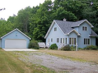 6910 S Main St, Falmouth, MI 49632