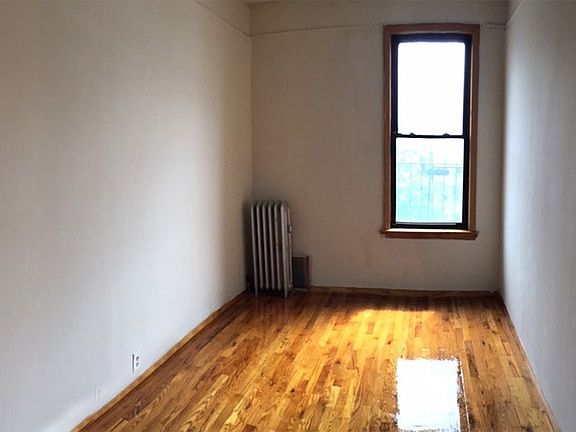 5th image of 261 14th St #121A