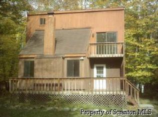157 Laurel Dr, Gouldsboro, PA 18424