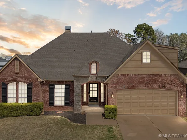 2805 E 102nd Pl, Tulsa, OK 74137