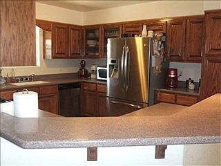 4th image of 1208 Saunders Dr