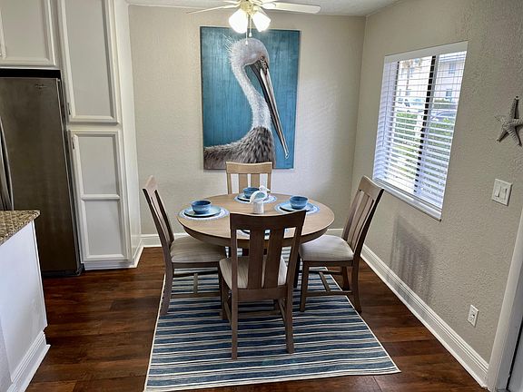 5th image of 4627 Bayshore Dr