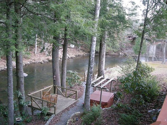 Riverside Deck & Hot Tub