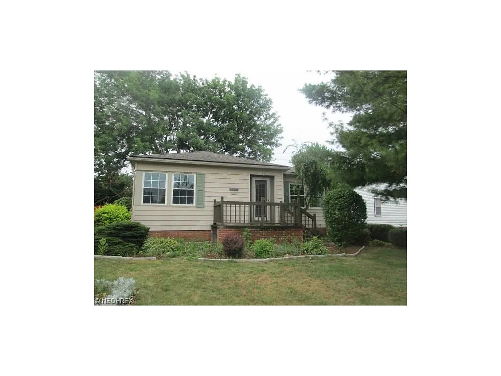 14612 Kennerdown Ave photo 1