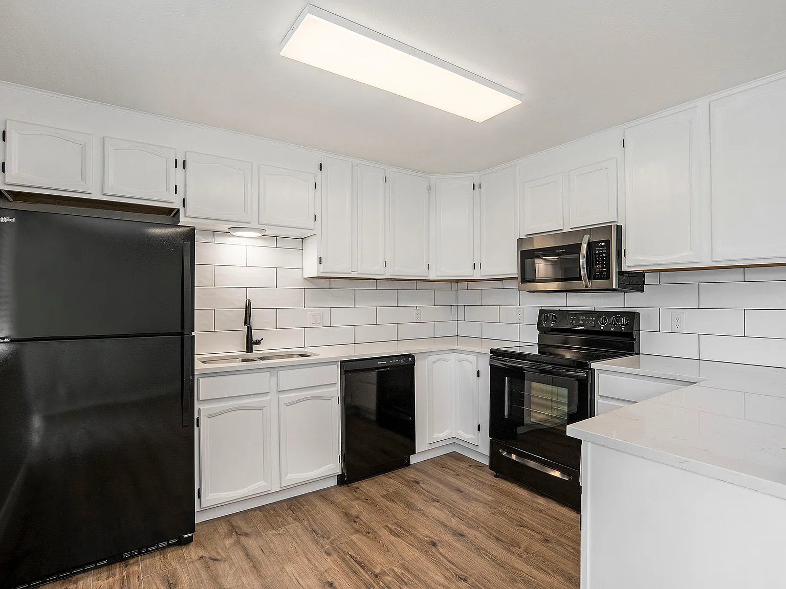 4 bed, 1788 sqft, $3,550 — Photo 3