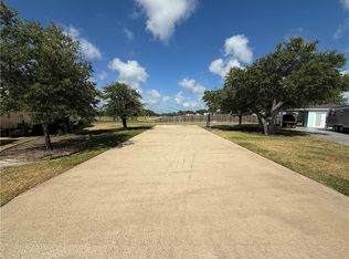 5 Augusta Cir, Aransas Pass, TX 78336