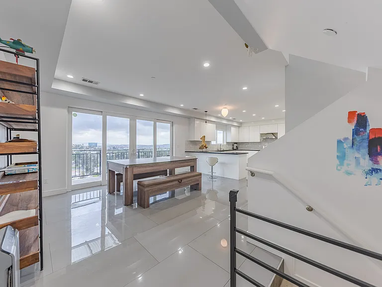4240 Barrett Rd — Photo 18