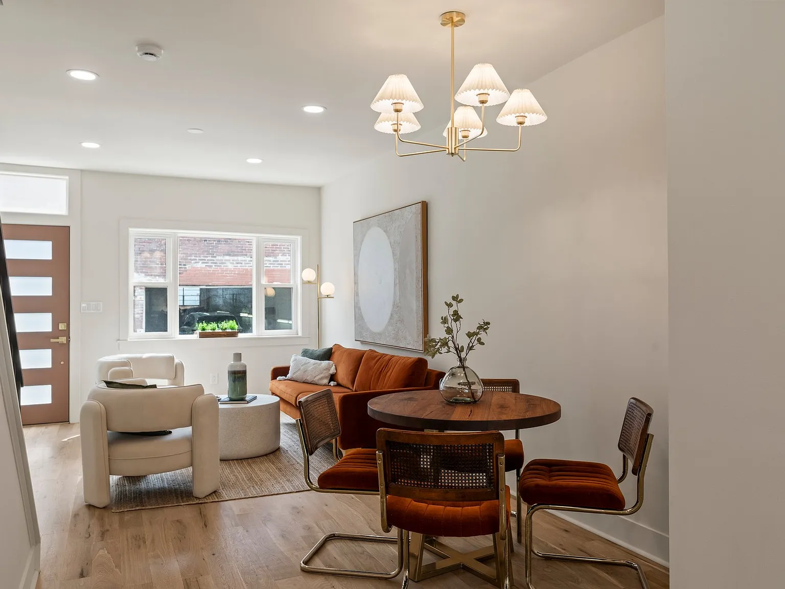 2 bed, 2.5 bath, 1250 sqft, $4,200 — Photo 4