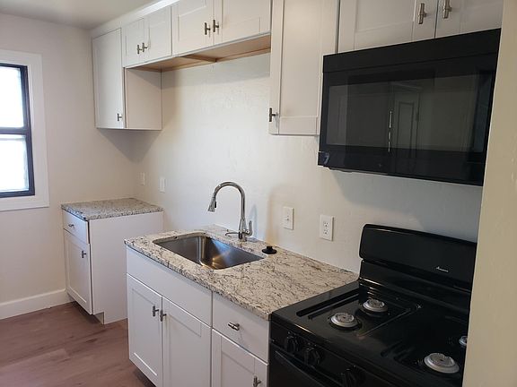 4th image of 1229 Carverdale Dr