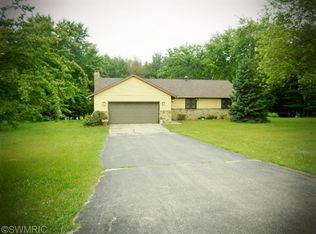 66044 Ford Rd, Sturgis, MI 49091