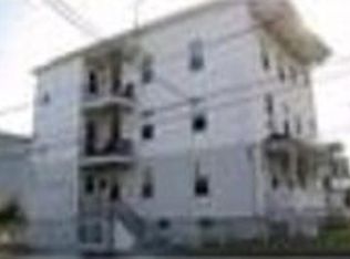557 Elm St, Woonsocket, RI 02895