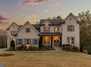 16180 Grand Litchfield Dr, Roswell, GA 30075