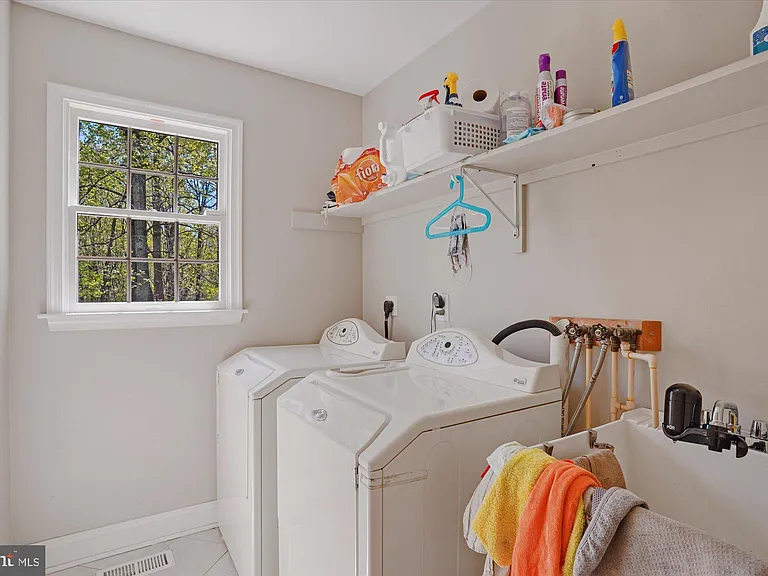 307 Rhineforte Dr — Photo 24