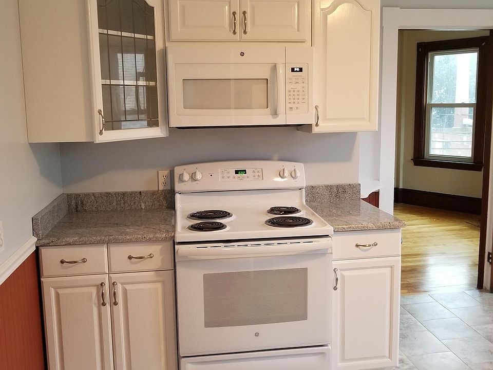 1st image of 16 King St #2