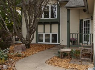 1350 Bridle Path Ln, Woodbury, MN 55125