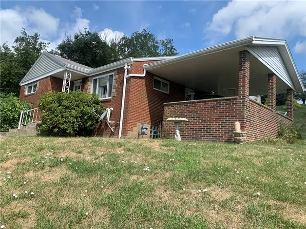 630 Saint Nicholas Dr, Donora, PA 15033