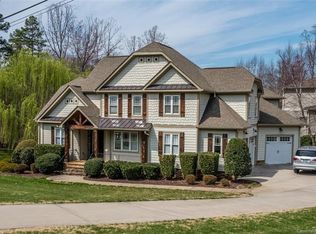 13825 Island Dr, Huntersville, NC 28078