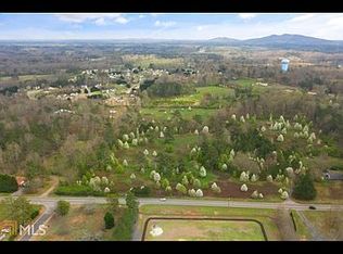 5876 Heardsville Rd, Cumming, GA 30028