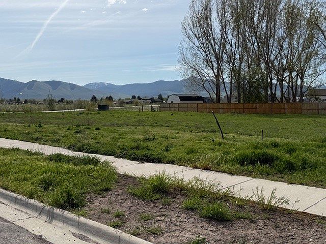 1st image of 5505 Brumby Ln