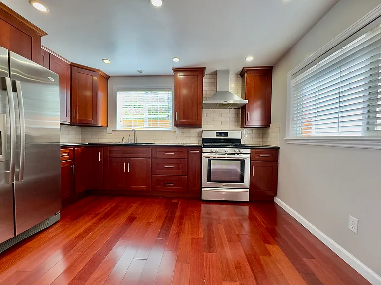 1342 Hearst Ave #B — Photo 5