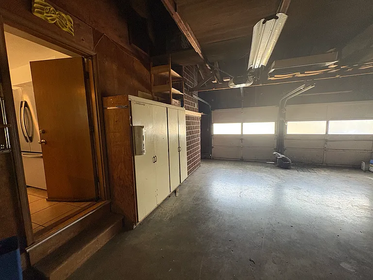 Oversized garage with ample storage