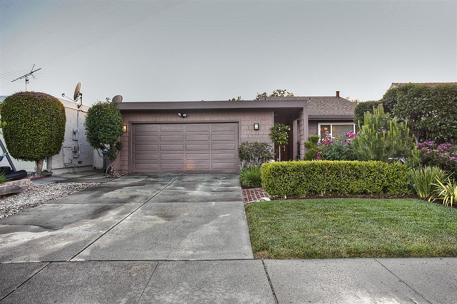 1st image of 3981 Tiverton Dr