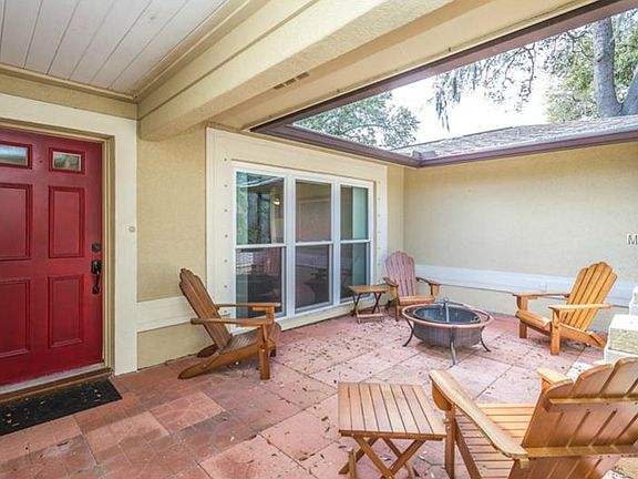 3rd image of 210 Nestlebranch Dr