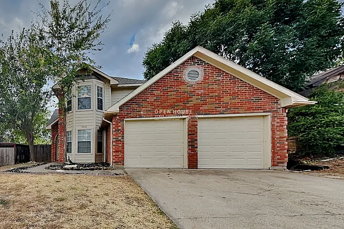 5525 Stone Meadow Ln