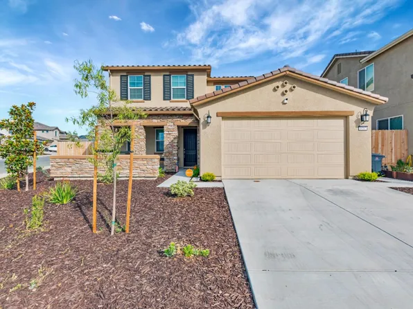 1087 Sunridge Dr, Hollister, CA 95023