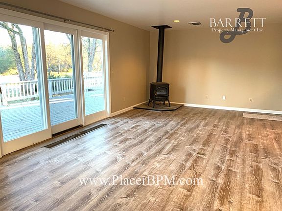 5th image of 12182 Lakeshore N