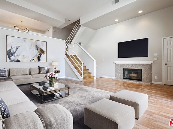 4th image of 6930 De Celis Pl Unit 21
