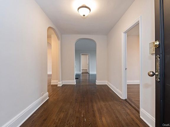 2nd image of 1273 N Avenue Avenue Ent 5 #3