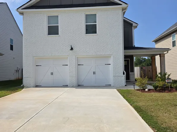 205 River Meadow Dr, Lagrange, GA 30241