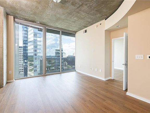4th image of 3324 Peachtree Rd NE Unit 1717