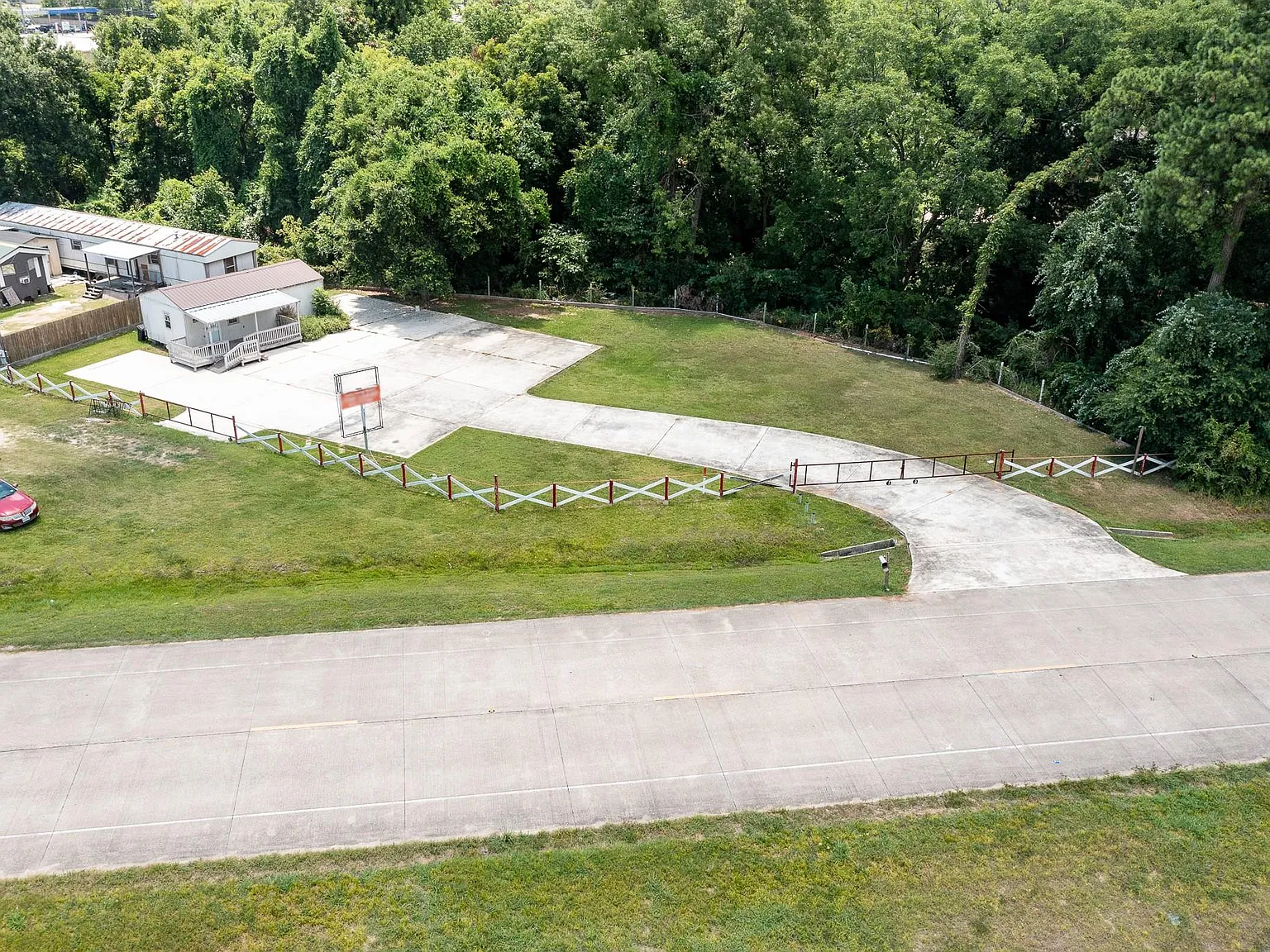 1 bed, $2,800 — Photo 1